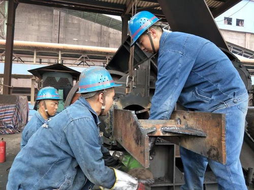 孫女過(guò)生日,兒子提前邀我慶祝,走到兒子家門(mén)口,一個(gè)電話,我走